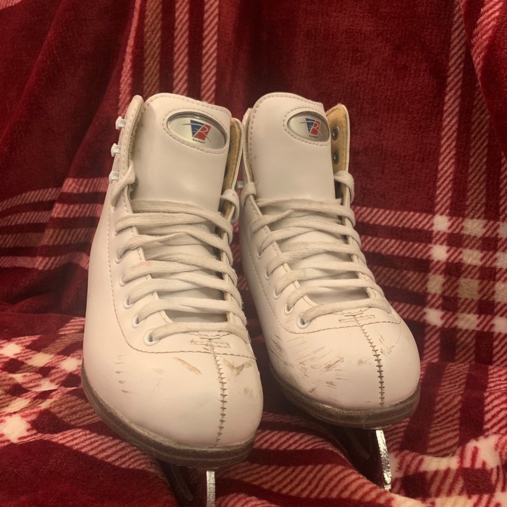 Riedell junior figure skates - size 3